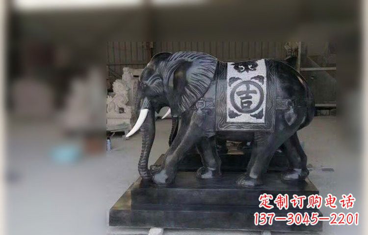 重庆中国黑石材大象雕塑