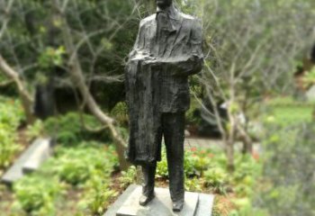 重庆徐悲鸿雕塑著名奔马画家公园铜雕像