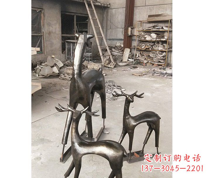 重庆铸铜梅花鹿动物铜雕摆件